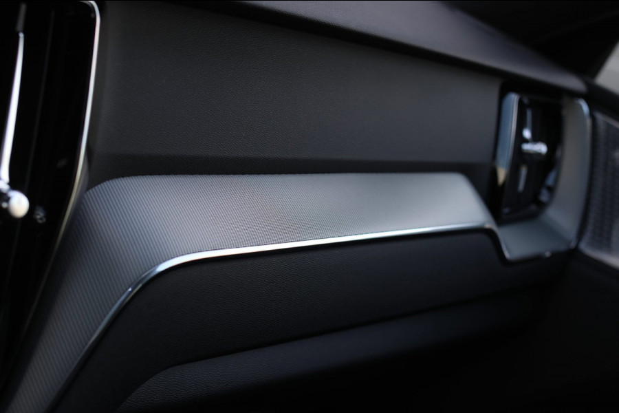 Volvo XC60 2.0 T8 Ultra Black Edition *B&W*Pano*Massage*Luchtvering*