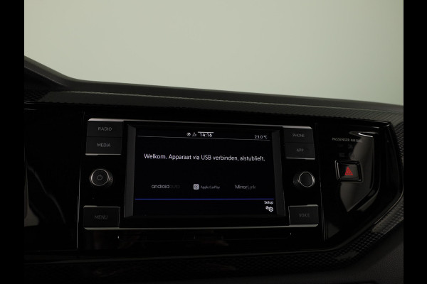 Volkswagen Polo 1.0 TSI Life 95 pk | Navigatie via App | Adaptieve cruise control | LED koplampen | App connect |
