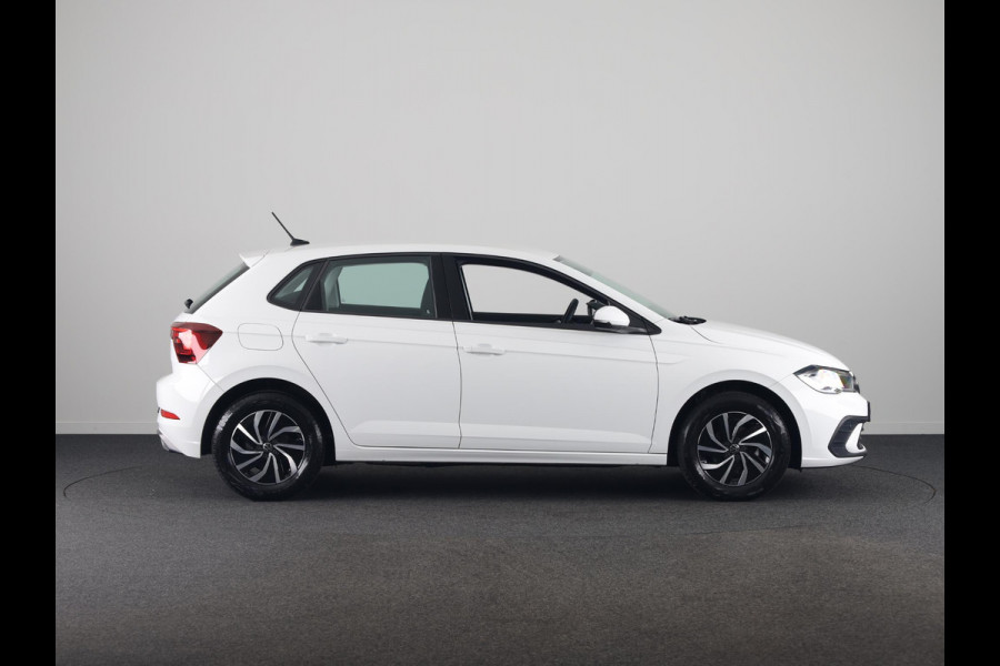 Volkswagen Polo 1.0 TSI Life 95 pk | Navigatie via App | Adaptieve cruise control | LED koplampen | App connect |