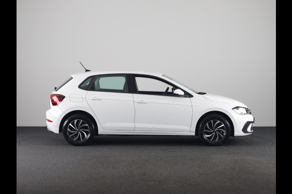 Volkswagen Polo 1.0 TSI Life 95 pk | Navigatie via App | Adaptieve cruise control | LED koplampen | App connect |