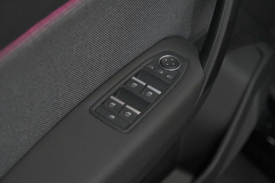 Renault Captur 1.8 E-Tech full hybrid 160 Techno | Camera | Adaptieve Cruise Control | Navigatie