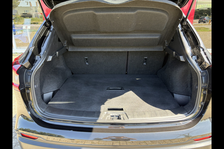 Nissan QASHQAI 1.3 DIG-T Premium Edition | Leren bekleding | Camera | Trekhaak