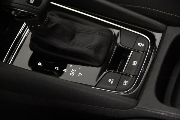 Škoda Karoq 1.5 TSI Selection *1ste Eigenaar*4x Stoelverwarming*Trekhaak*