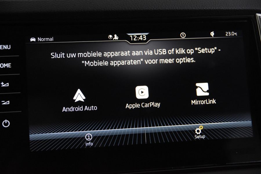 Škoda Karoq 1.5 TSI Selection *1ste Eigenaar*4x Stoelverwarming*Trekhaak*