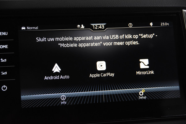 Škoda Karoq 1.5 TSI Selection *1ste Eigenaar*4x Stoelverwarming*Trekhaak*