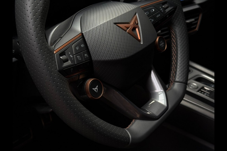 Seat Leon Sportstourer 1.4 e-Hybrid VZ Copper Panorama Matrix LED volleder BTW ACC 19 inchCarPlay