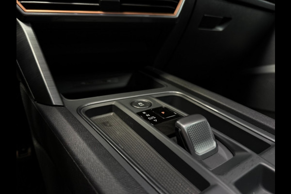 Seat Leon Sportstourer 1.4 e-Hybrid VZ Copper Panorama Matrix LED volleder BTW ACC 19 inchCarPlay