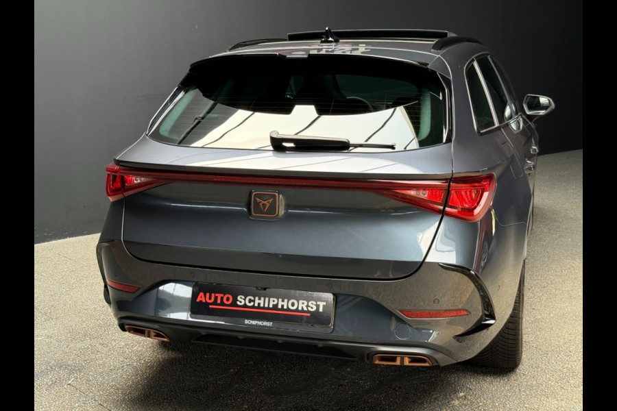 Seat Leon Sportstourer 1.4 e-Hybrid VZ Copper Panorama Matrix LED volleder BTW ACC 19 inchCarPlay
