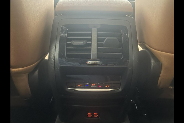 BMW X3 xDrive30e Trekhaak PDC VA + Camera Sportstoelen 19" M-Sport Stoelverwarming Cognac Leder Bekleding Privacy Glass DAB+ Navi Carplay Cruise Control
