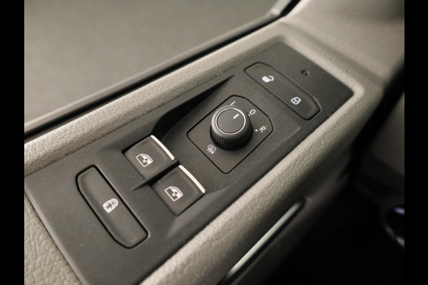 Volkswagen Transporter 2.0 TDI L2H1 32 DC Highline | Cruise control | Parkeersensor voor en achter