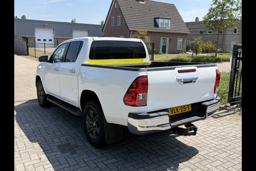 Toyota Hilux 2.4 D-4D 150PK E6 Aut. 4WD Double Cab Professional ✓ camera ✓ Trekhaak 3,5Ton