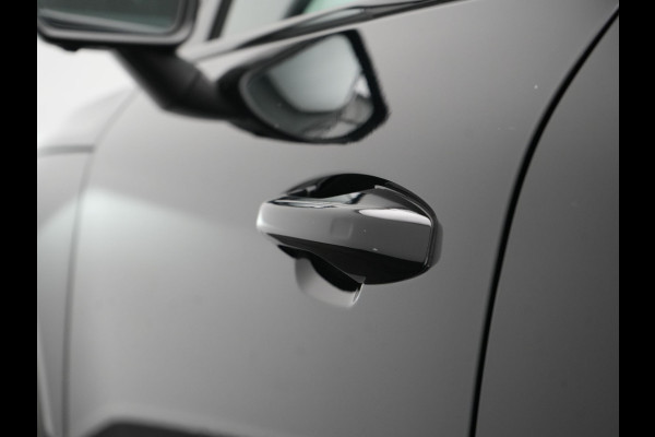 Volvo XC40 Ultimate Recharge Pure 70 kWh 231pk | Panodak | Warmtepomp | Adaptive Cruise | 360 Camera | Harman / Kardon | Alcantara Sportstoelen Memory & Verwarmd | Stuur Verwarmd | Google Assistent | Apple Carplay | Keyless | Blis | DAB |