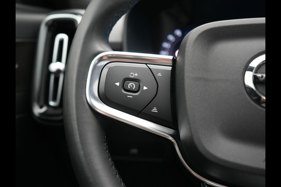 Volvo XC40 Ultimate Recharge Pure 70 kWh 231pk | Panodak | Warmtepomp | Adaptive Cruise | 360 Camera | Harman / Kardon | Alcantara Sportstoelen Memory & Verwarmd | Stuur Verwarmd | Google Assistent | Apple Carplay | Keyless | Blis | DAB |
