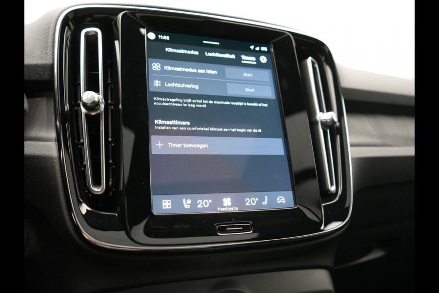 Volvo XC40 Ultimate Recharge Pure 70 kWh 231pk | Panodak | Warmtepomp | Adaptive Cruise | 360 Camera | Harman / Kardon | Alcantara Sportstoelen Memory & Verwarmd | Stuur Verwarmd | Google Assistent | Apple Carplay | Keyless | Blis | DAB |