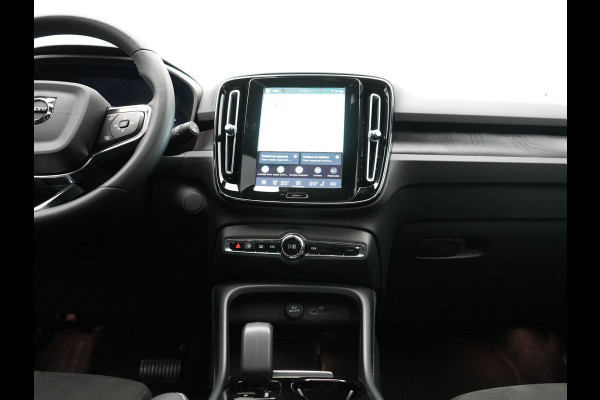 Volvo XC40 Ultimate Recharge Pure 70 kWh 231pk | Panodak | Warmtepomp | Adaptive Cruise | 360 Camera | Harman / Kardon | Alcantara Sportstoelen Memory & Verwarmd | Stuur Verwarmd | Google Assistent | Apple Carplay | Keyless | Blis | DAB |