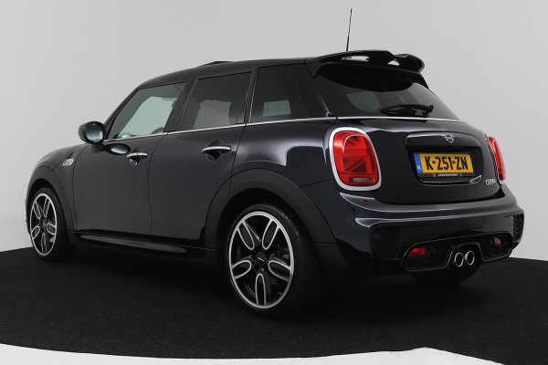 MINI Mini 2.0 Cooper S Chili JCW Pakket (PANORAMADAK, DEALER ONDERHOUDEN, HEAD-UP, CARPLAY, NAVIGATIE, STOELVERWARMING)