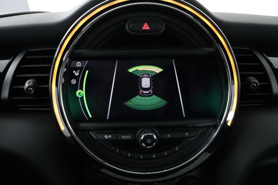 MINI Mini 2.0 Cooper S Chili JCW Pakket (PANORAMADAK, DEALER ONDERHOUDEN, HEAD-UP, CARPLAY, NAVIGATIE, STOELVERWARMING)