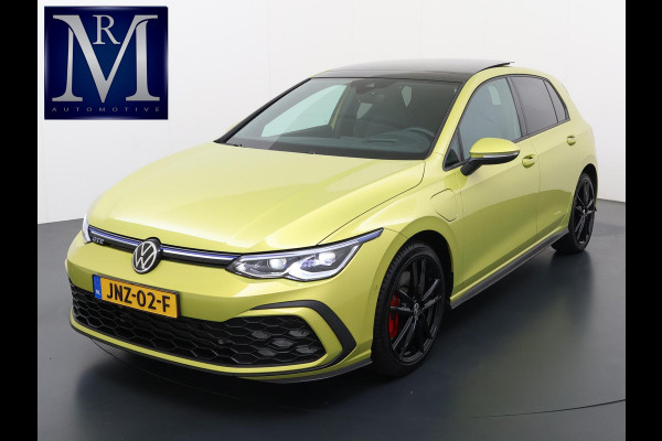 Volkswagen Golf 1.4 eHybrid GTE PHEV 245PK | 32.000 KM! | PANO | HEAD-UP DISPLAY | KEYLESS | IQ LED MATRIX | WINTERPAKKET | CAMERA | ADAPTIEVE CRUISE CONTROL | DODEHOEKDETECTIE | ALL SEASONS | FULL OPTIONS | RIJKLAAR + 12 MND BOVAG GARANTIE