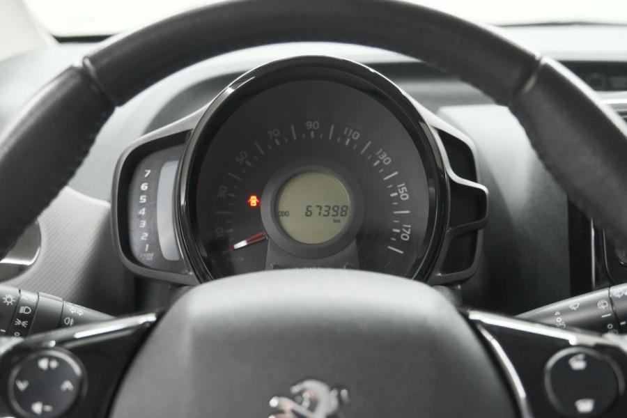 Peugeot 108 1.0 e-VTi Allure | Camera | Climate Control | Apple Carplay | 15 Inch Lichtmetalen Velgen