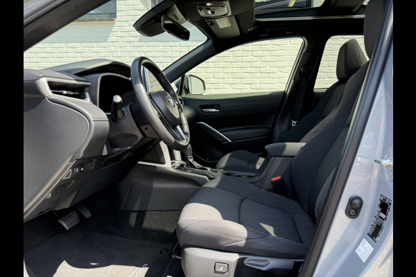 Toyota Corolla Cross Hybrid 140 Style | Pano | ACC | CarPlay | Camera | Keyless | 18 inch