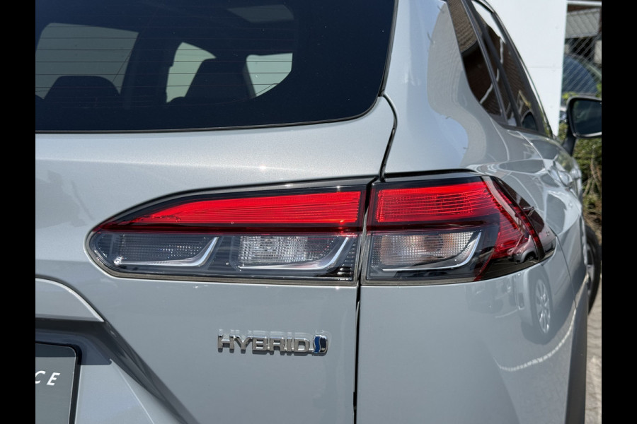 Toyota Corolla Cross Hybrid 140 Style | Pano | ACC | CarPlay | Camera | Keyless | 18 inch