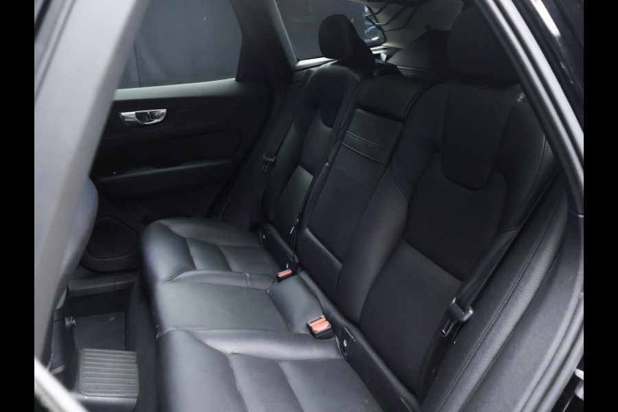 Volvo XC60 2.0 T8 Twin Engine AWD Inscription Sport (PANORAMADAK,NAVI,CAMERA,STOELVERWARMING,LED,GETINT,SPORTSTOELEN,LM VELGEN)