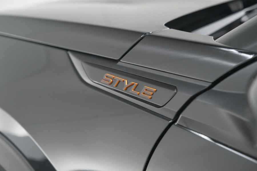 Peugeot 2008 1.2 Hybrid 136 Style | Apple Carplay | Parkeersensoren | Climate Control
