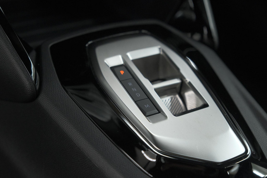 Peugeot 2008 1.2 Hybrid 136 Style | Apple Carplay | Parkeersensoren | Climate Control