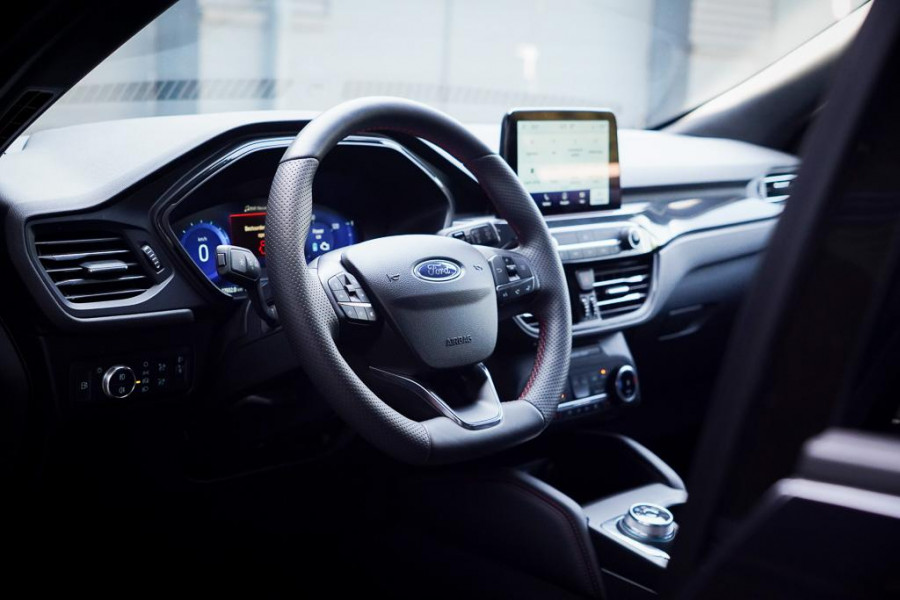 Ford Kuga 2.5 PHEV ST-Line X / Driver Assistance / Winter Pack / Incl BTW