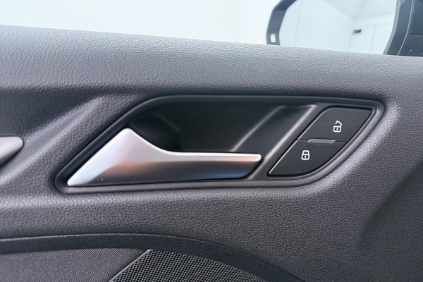 Audi A3 Sportback 1.0 TFSI Pro Line (NAVIGATIE, CLIMA, LED, PDC, STUURBEDIENING, MULTIMEDIA)