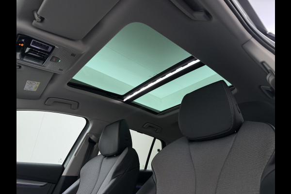 Škoda ENYAQ iV PanoDak Trekhaak Navi Camera Apple Carplay Android Auto Elek.Achterklep Ecc Cruise Control iV 60 SOH 89,6% Stuurverwarming Bluetooth Led Keyless advanced 1.000KG Trekgewicht 1e Eigenaar Origineel Nederlandse Auto