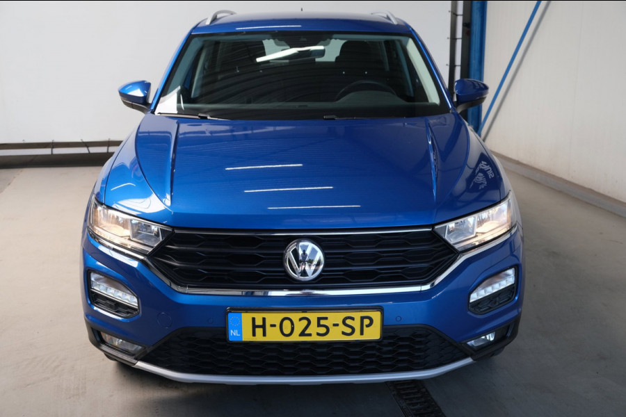Volkswagen T-Roc 1.0 TSI Style - N.A.P. Airco, Cruise, PDC, Navi, Carplay.