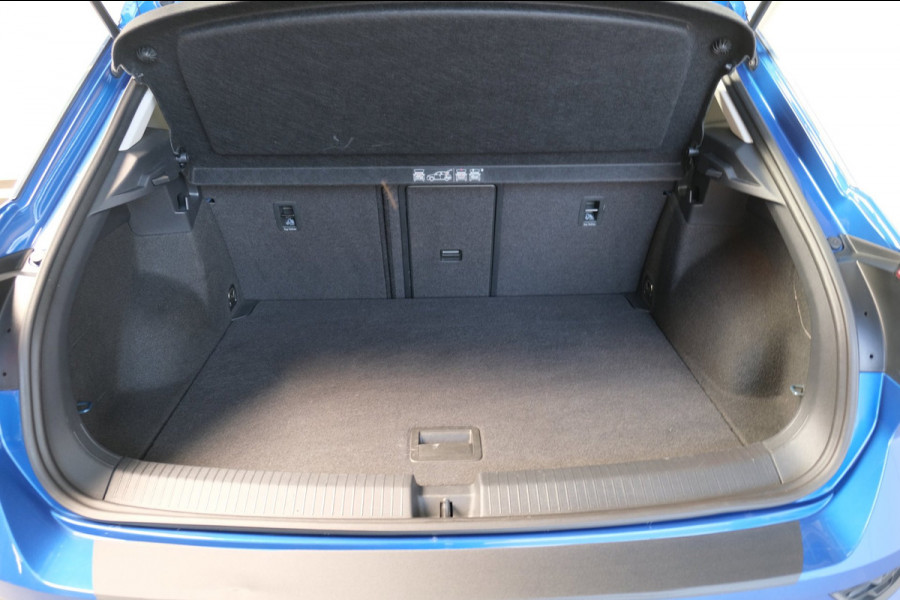 Volkswagen T-Roc 1.0 TSI Style - N.A.P. Airco, Cruise, PDC, Navi, Carplay.