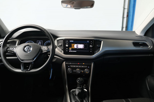 Volkswagen T-Roc 1.0 TSI Style - N.A.P. Airco, Cruise, PDC, Navi, Carplay.