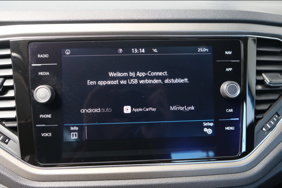 Volkswagen T-Roc 1.0 TSI Style - N.A.P. Airco, Cruise, PDC, Navi, Carplay.