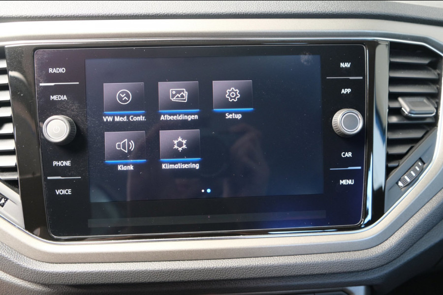 Volkswagen T-Roc 1.0 TSI Style - N.A.P. Airco, Cruise, PDC, Navi, Carplay.