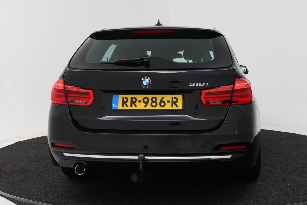 BMW 3 Serie Touring 318i High Executive (NAVIGATIE, TREKHAAK, STOELVERWARMING, DEALER ONDERHOUDEN, LEDER, LED)