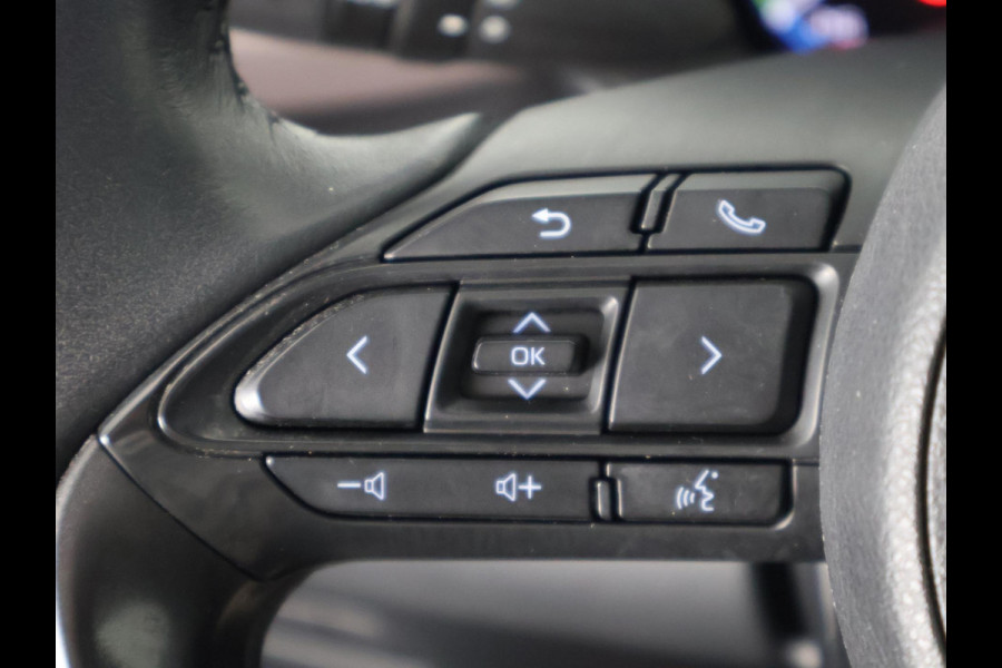 Toyota Yaris Cross 1.5 Hybrid Executive | Panoramadak | Navigatie | Stoelverwarming |