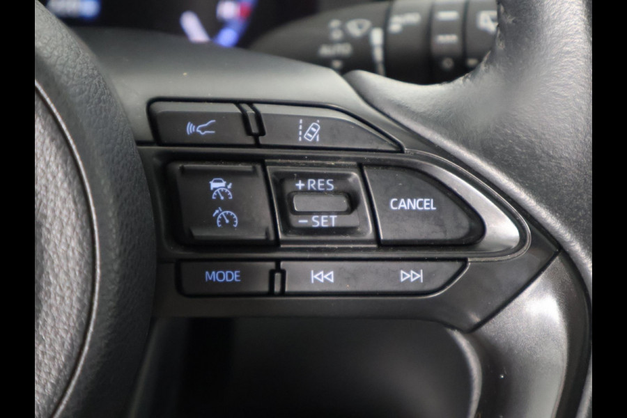 Toyota Yaris Cross 1.5 Hybrid Executive | Panoramadak | Navigatie | Stoelverwarming |