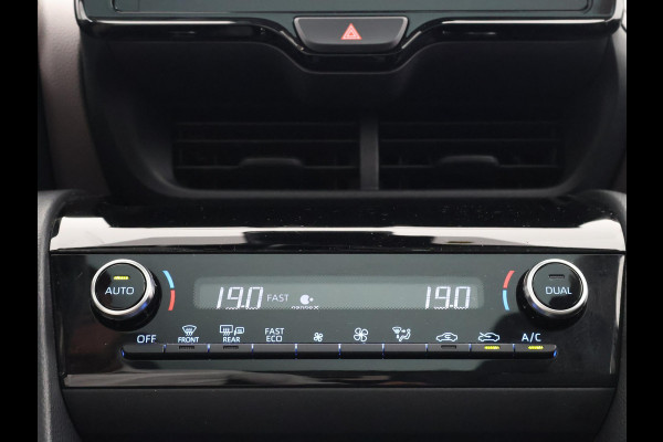 Toyota Yaris Cross 1.5 Hybrid Executive | Panoramadak | Navigatie | Stoelverwarming |