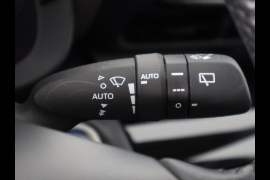 Toyota Yaris Cross 1.5 Hybrid Executive | Panoramadak | Navigatie | Stoelverwarming |