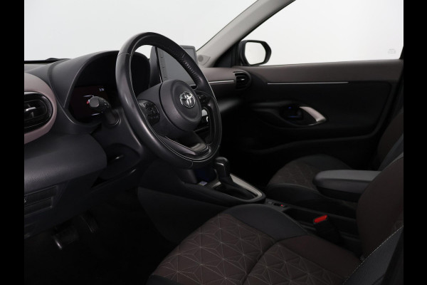 Toyota Yaris Cross 1.5 Hybrid Executive | Panoramadak | Navigatie | Stoelverwarming |