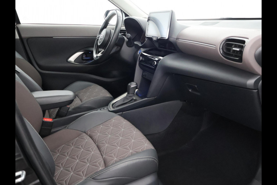 Toyota Yaris Cross 1.5 Hybrid Executive | Panoramadak | Navigatie | Stoelverwarming |