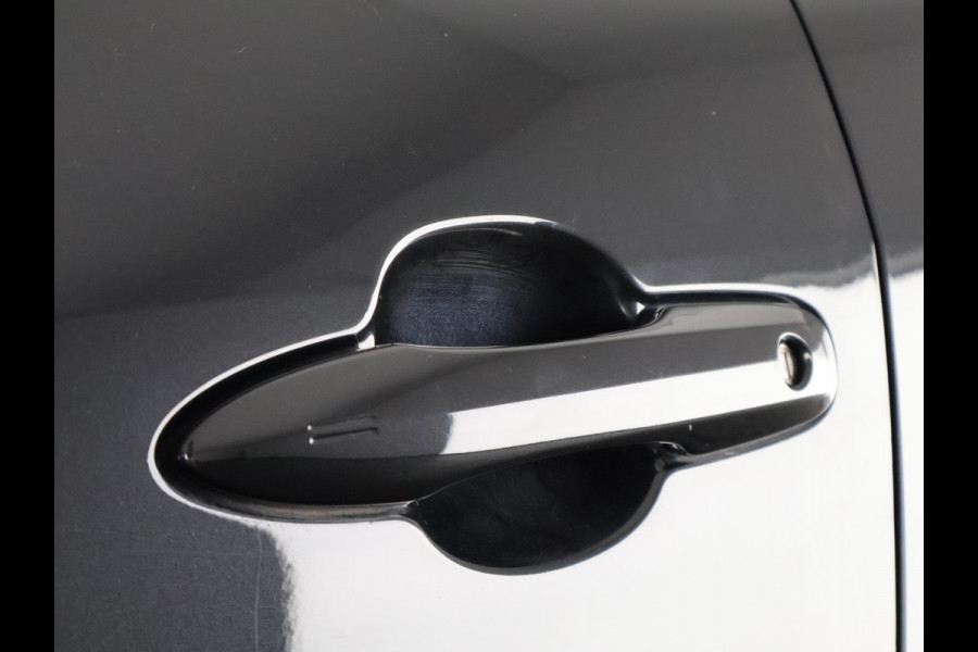 Toyota Yaris Cross 1.5 Hybrid Executive | Panoramadak | Navigatie | Stoelverwarming |