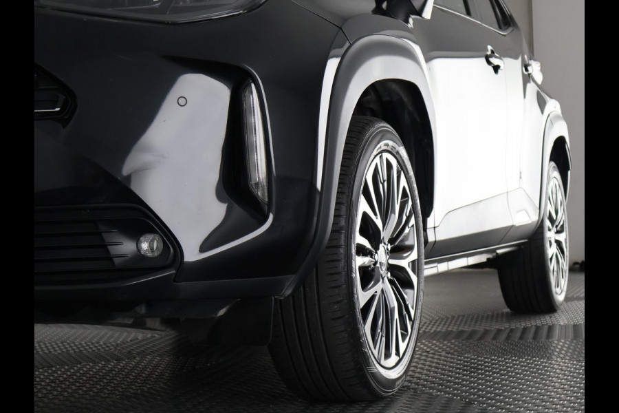 Toyota Yaris Cross 1.5 Hybrid Executive | Panoramadak | Navigatie | Stoelverwarming |