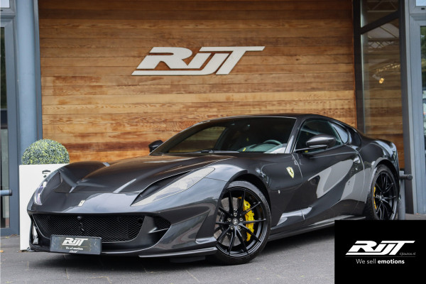 Ferrari 812 6.5 V12 Superfast HELE NL AUTO **Capristo/Carbon Pack/Carbon Kuipstoelen/Drivers Display**
