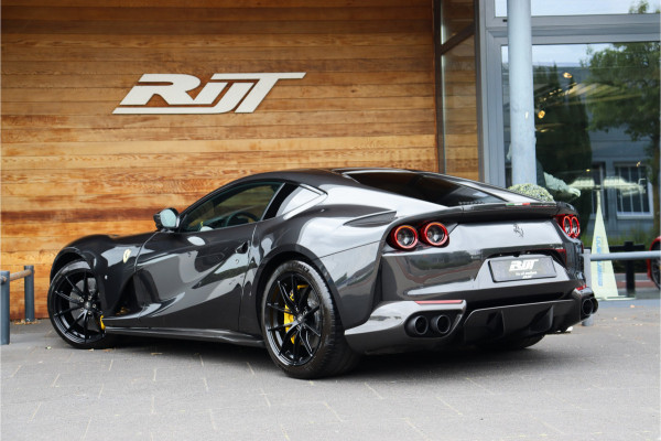 Ferrari 812 6.5 V12 Superfast HELE NL AUTO **Capristo/Carbon Pack/Carbon Kuipstoelen/Drivers Display**