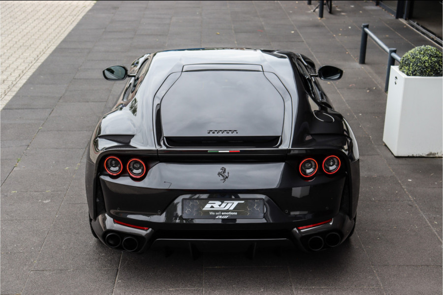 Ferrari 812 6.5 V12 Superfast HELE NL AUTO **Capristo/Carbon Pack/Carbon Kuipstoelen/Drivers Display**