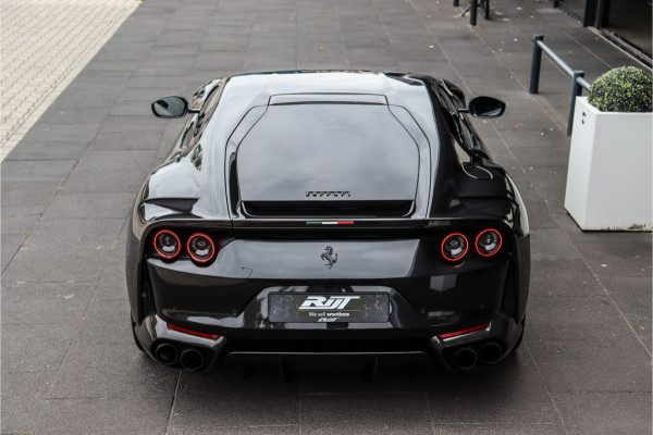 Ferrari 812 6.5 V12 Superfast HELE NL AUTO **Capristo/Carbon Pack/Carbon Kuipstoelen/Drivers Display**