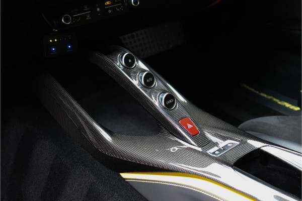 Ferrari 812 6.5 V12 Superfast HELE NL AUTO **Capristo/Carbon Pack/Carbon Kuipstoelen/Drivers Display**